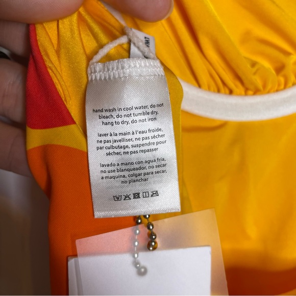 WeWoreWhat NWT Danielle 3.0 One Piece Swimsuit Retro Swirl Cherry Red Multi XS - Picture 11 of 12